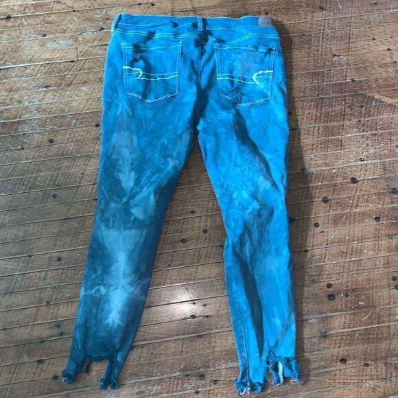 American Eagle destroyed distressed green 18 normcore jeggings - Picture 3 of 3